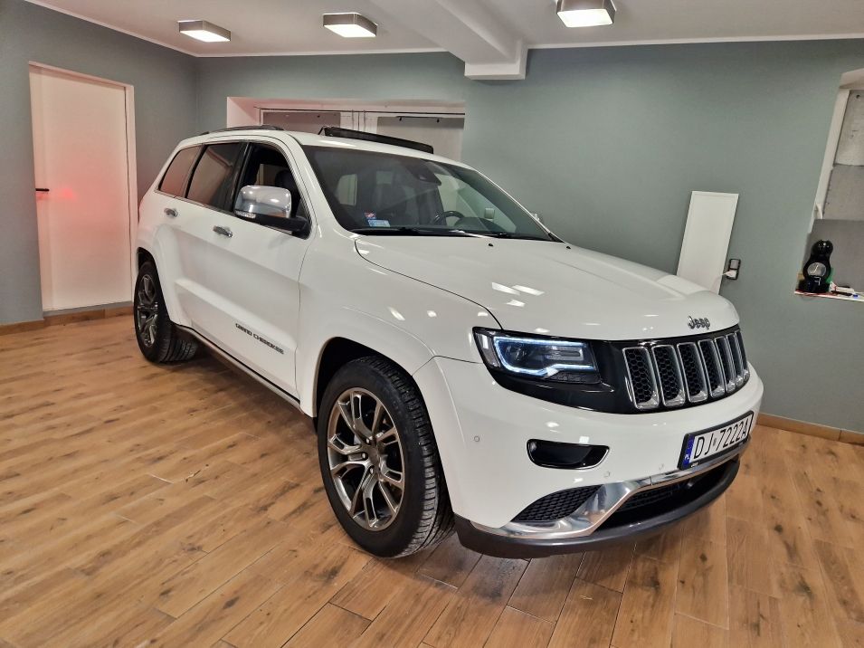Jeep Grand Cherokee Summit 5.7 HEMI - sprzedany przez Carssor